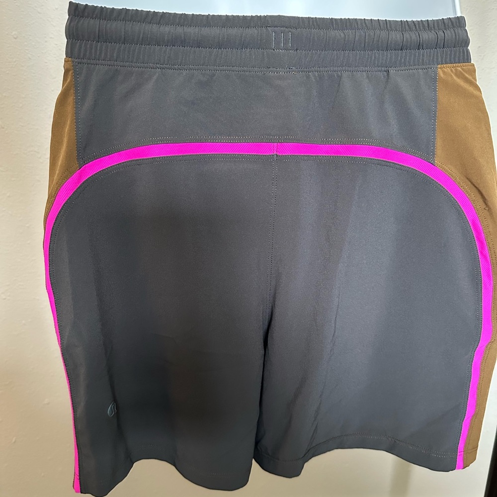 Lululemon Pacemaker Linerless (LL) Short 5” inseam - Picture 2 of 6